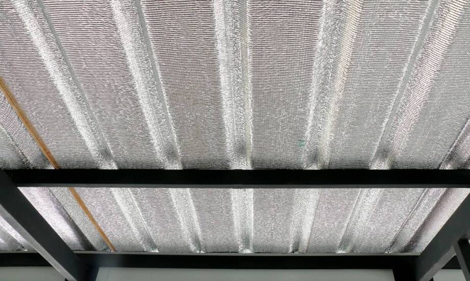 Jak folie podczerwone mogą poprawić wydajność systemów izolacyjnych?