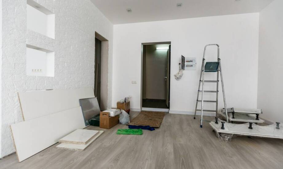 Jak przygotować przestrzeń do montażu nowych sklepowych witryn?