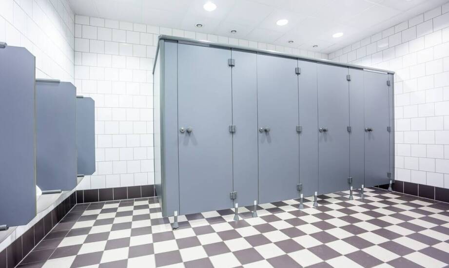 Elektroniczne systemy monitoringu w wolnostojących automatycznych toaletach – bezpieczeństwo i kontrola