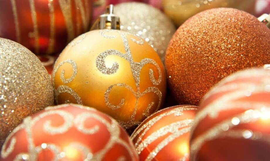 Współczesne wzory na bombki – co projektanci proponują?