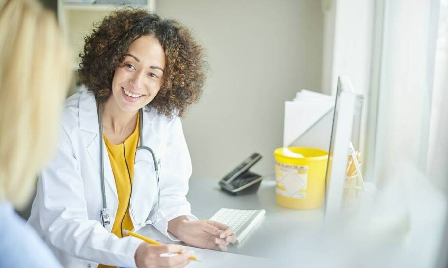 Jak ginekologiczne teleporady mogą wspierać zdrowie kobiet na odległość?