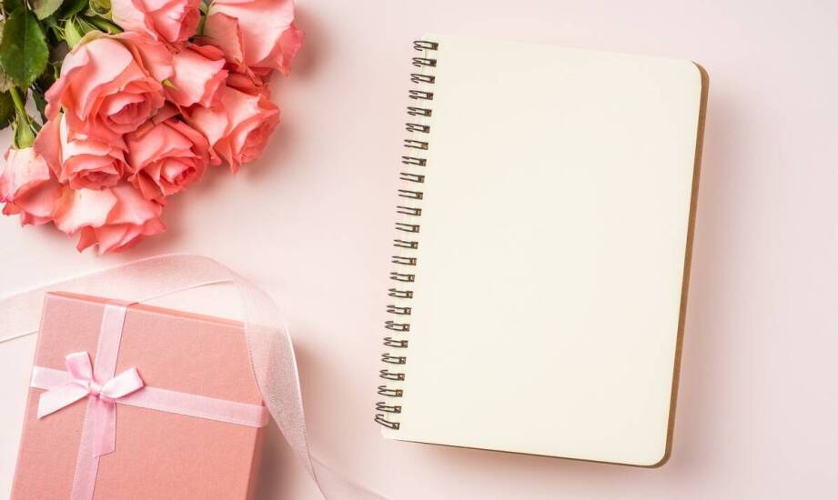 Jakie emocje budzą personalizowane prezenty podczas rocznicy ślubu?