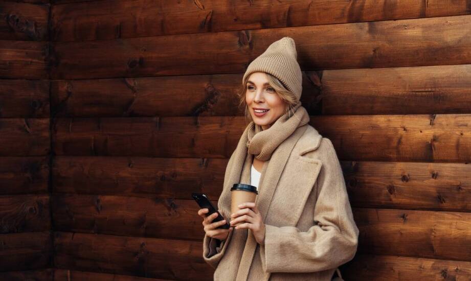 Jak damską parkę XL można dostosować do indywidualnych potrzeb pracownika?