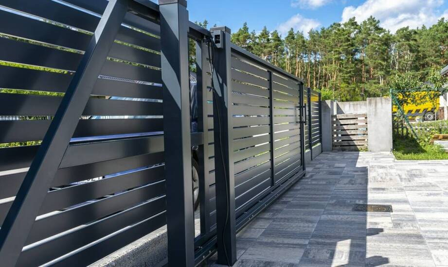 Zwiększenie bezpieczeństwa posesji dzięki automatyki systemom do bram