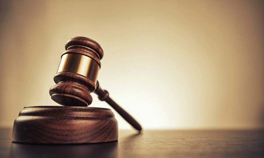 Procedura zajęcia wynagrodzenia za pracę przez komornika zgodnie z artykułem 743 kpc