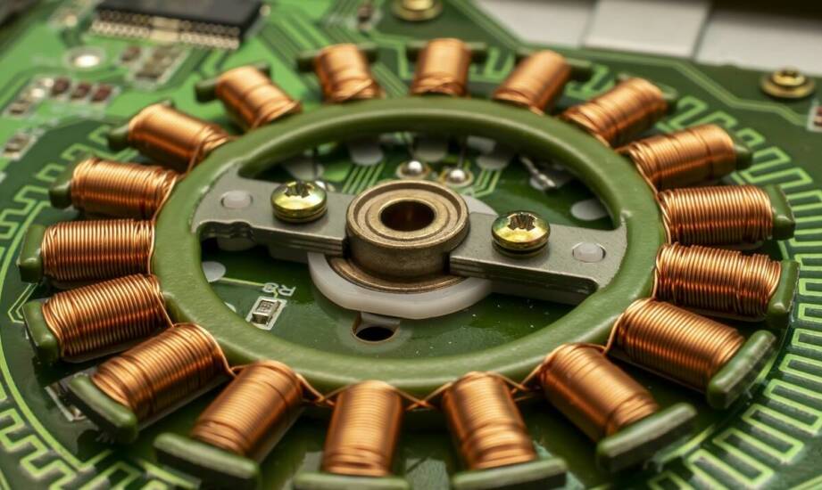 Wpływ jakości komponentów, takich jak irfbc40, na długowieczność urządzeń.