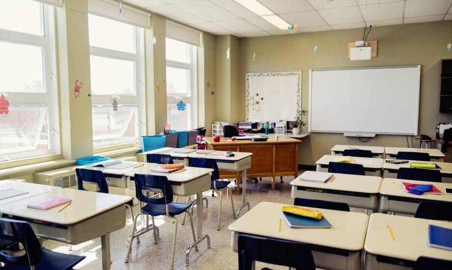 Jakie są zalety nowoczesnych radioodtwarzaczy w systemach edukacyjnych?