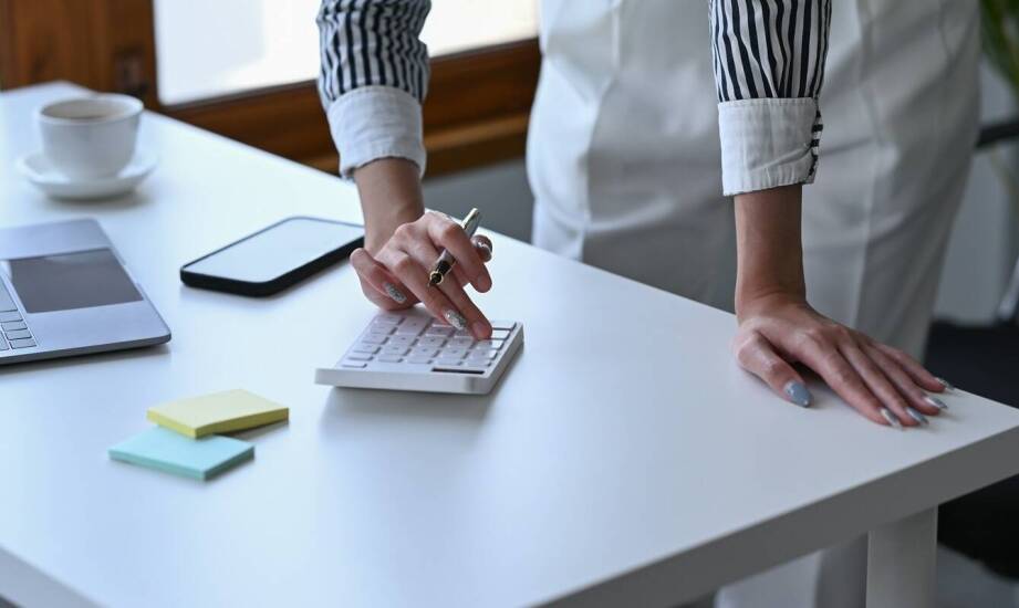 Jak cena wpływa na wybór pomiędzy zakupem a wynajmem kserokopiarki formatu A3?