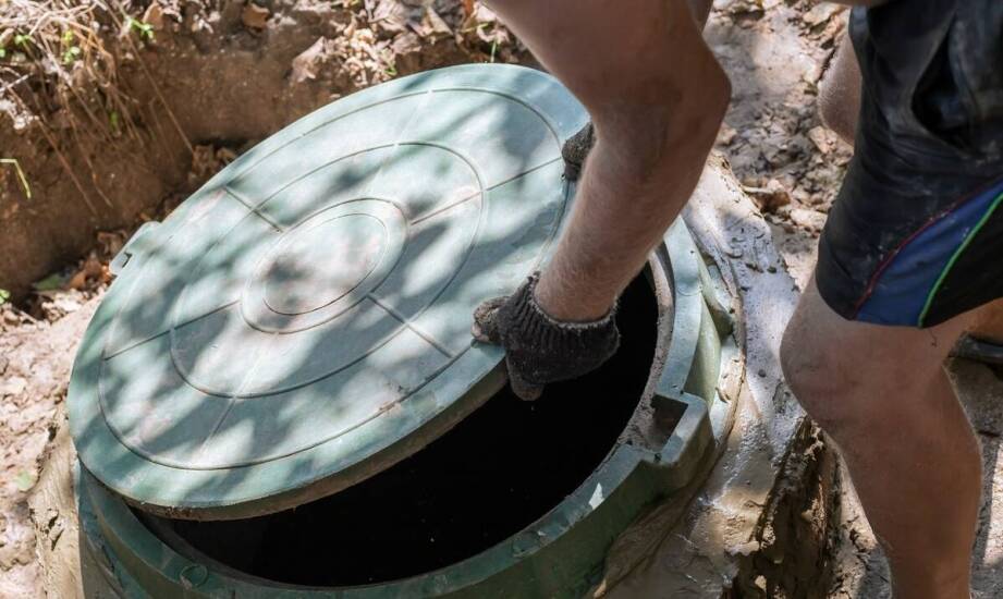 Jakie są etapy profesjonalnego sprawdzania szczelności betonowego szamba?