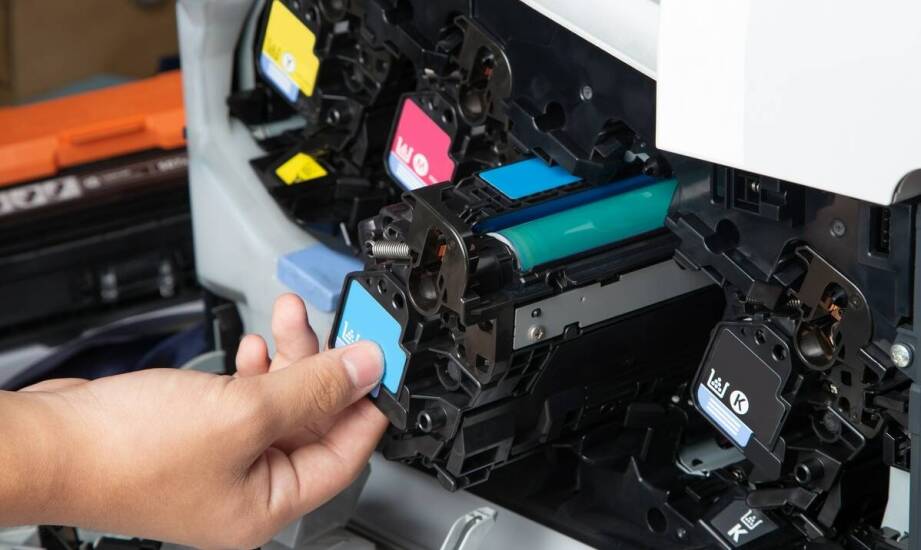 Jakie są korzyści z regularnej konserwacji bębna w drukarkach firmy Brother?