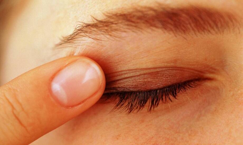 Jak wspierać dziecko po zabiegu korekcji opadającej powieki? Wskazówki dla rodziców