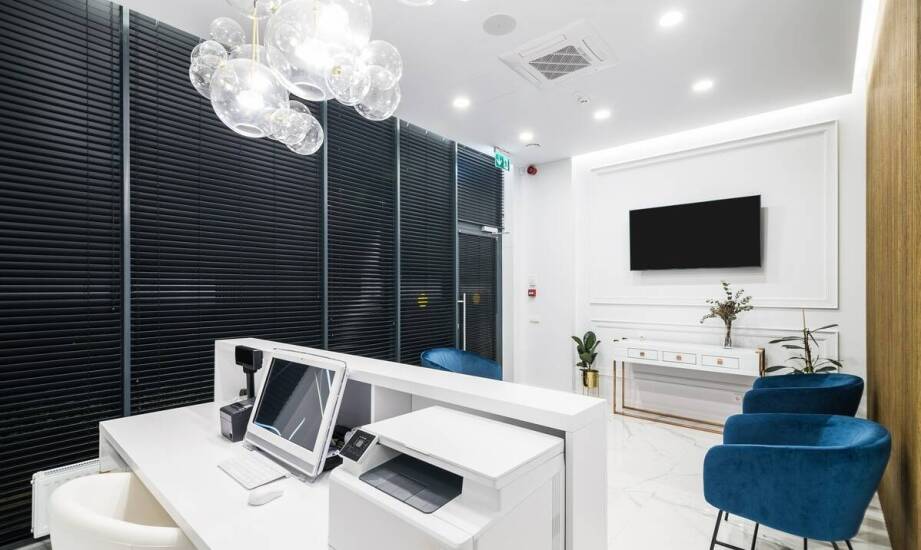 Sprzątanie lekarskich gabinetów – jakie są najważniejsze aspekty współpracy z firmą sprzątającą?