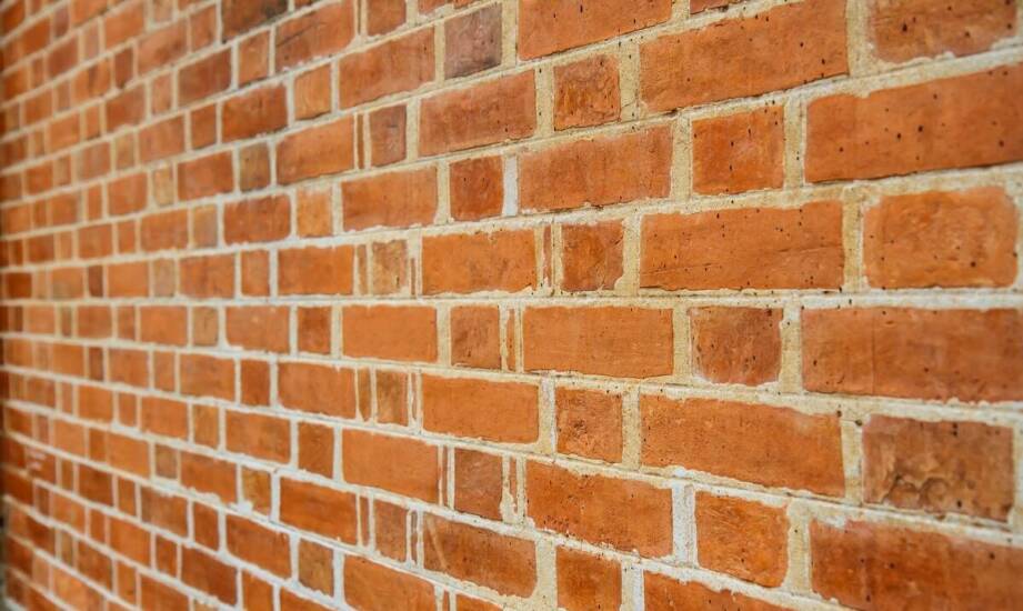 Wymiary klinkierowej cegły a ich znaczenie dla energetycznej wydajności budynku