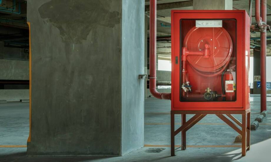 Zastosowanie dźwiękowych sygnalizatorów w budynkach użyteczności publicznej