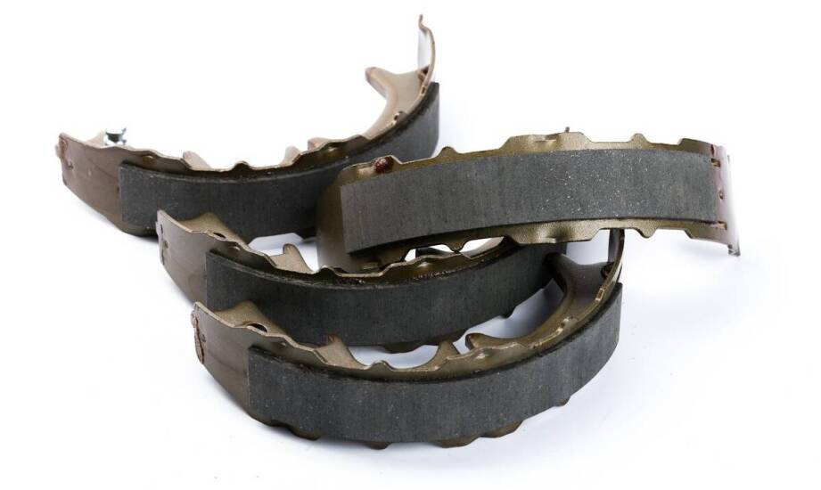 Jakie technologiczne innowacje zastosowano w hamulcowych szczękach C 360?