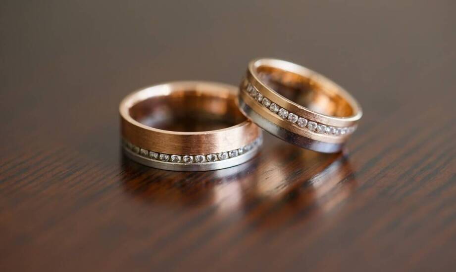 Diamentowe obrączki ślubne – luksus i elegancja na każdą okazję
