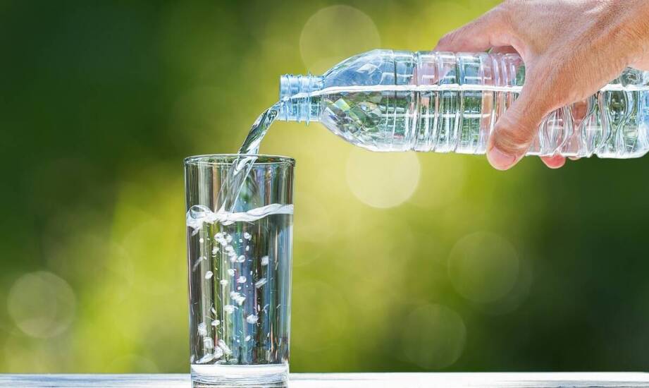 Wpływ soli i sodu na problem zatrzymanej wody – co warto wiedzieć?