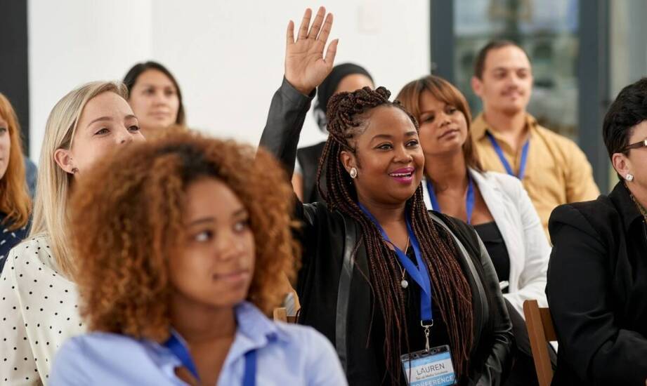 Jak kursy pedagogiczne wspierają rozwój umiejętności edukacyjnych?