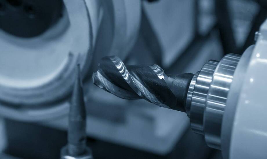 Dlaczego stal do azotowania jest kluczowa w produkcji narzędzi precyzyjnych?