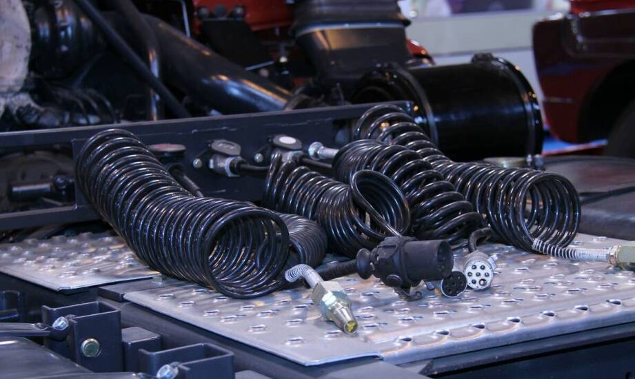 Zastosowanie pneumatycznych złącz w systemach transportowych