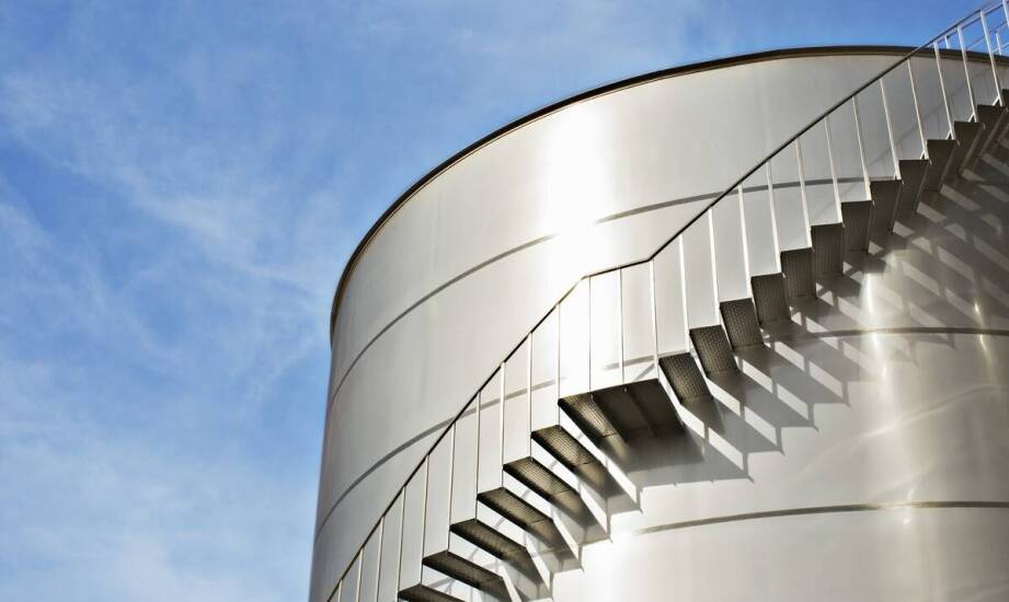 Jakie są kluczowe cechy zbiorników Agrimaster dla przemysłu paliwowego?