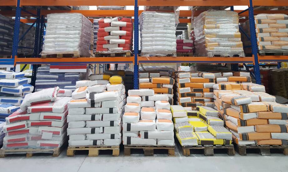 Jak optymalizować koszty materiałów budowlanych dzięki lokalnym składom?