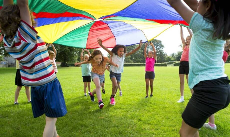 Jakie wartości przekazujemy dzieciom podczas półkolonii sportowych?