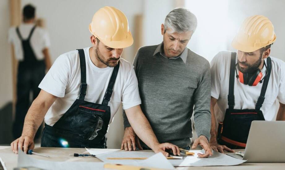 Rola doświadczenia zespołu w jakości realizacji projektów z wylewkami maszynowymi