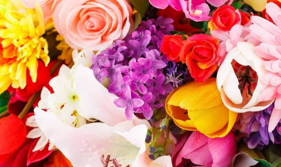 Jakie są najczęstsze błędy przy wyborze papieru do pakowania dla kwiatów?