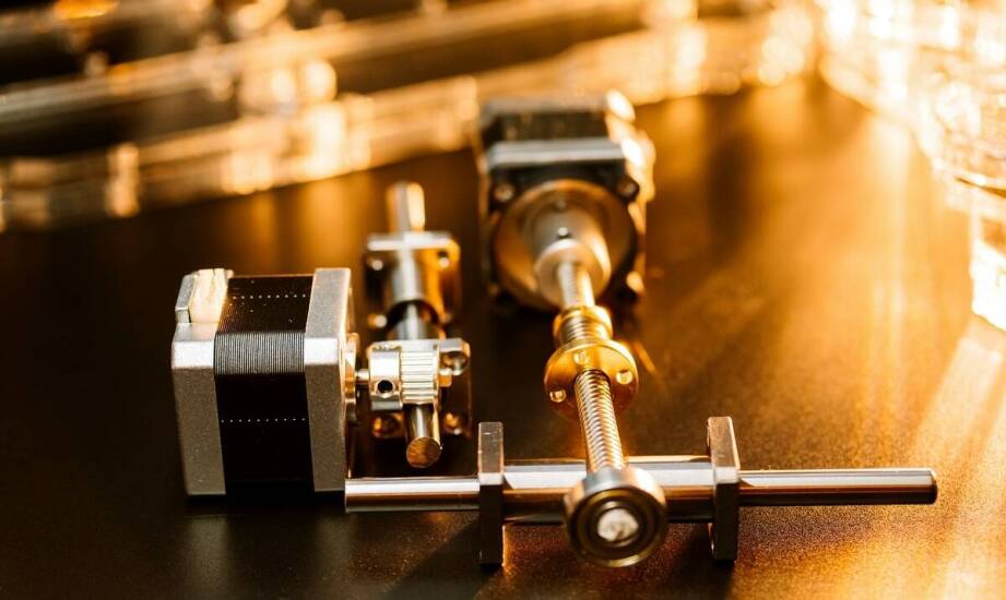 Jak dobrać odpowiednie zamienne części do swojego lasera?