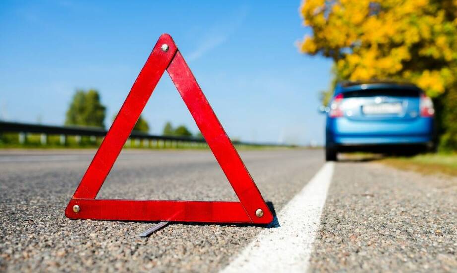 Jakie usługi w zakresie transportu i napraw oferuje pomoc drogowa?