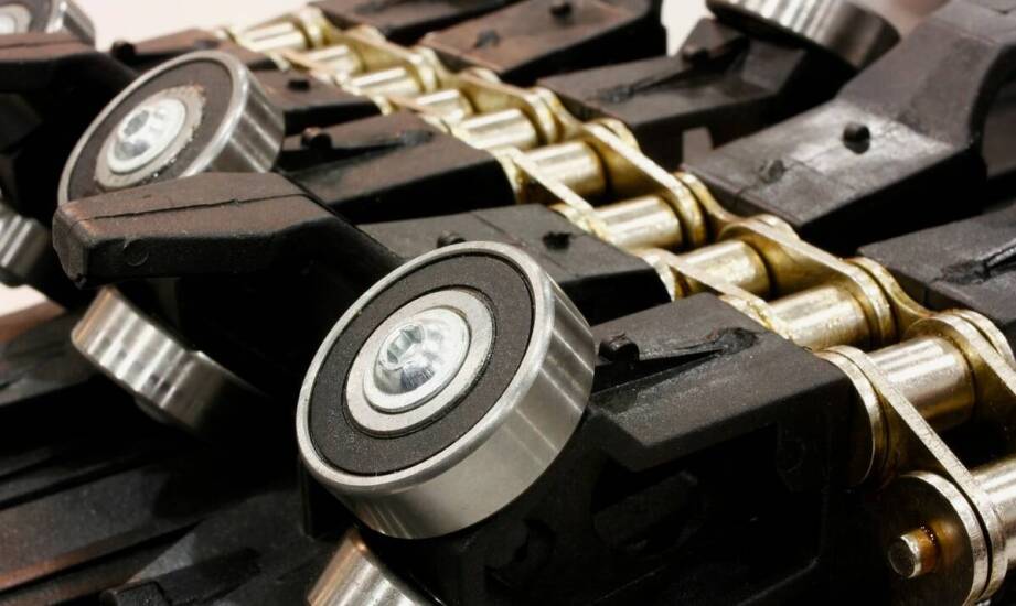 Jakie są ostrzegawcze znaki wskazujące na konieczność wymiany części w urządzeniach SIGNODE?