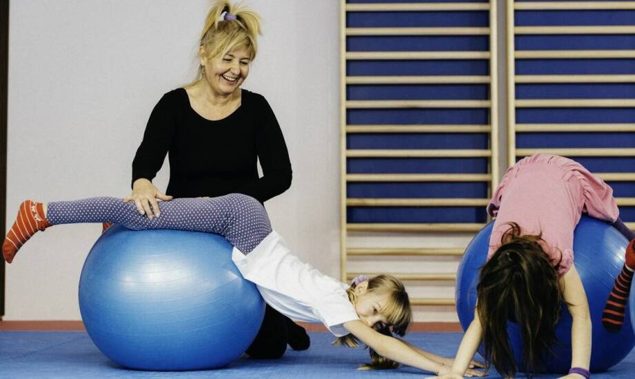 Znaczenie terapeutycznej gimnastyki w rozwoju dzieci z spektrum autyzmu