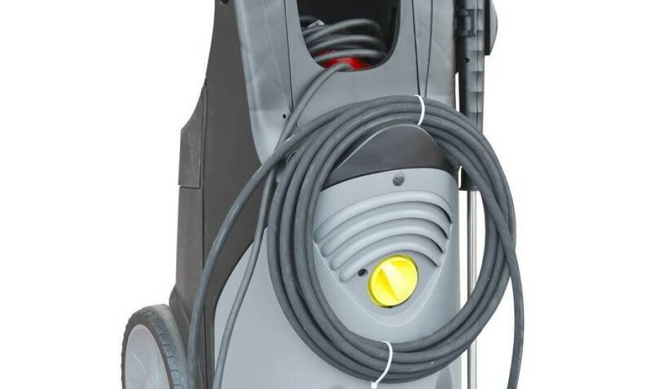 Komorowa myjka przemysłowa a bezpieczeństwo pracy w przemyśle