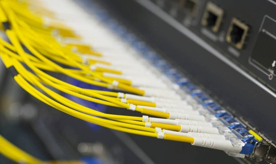 Jak wybrać odpowiedni światłowodowy reflektometr do specyficznych potrzeb?