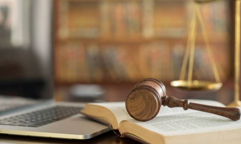 Jakie aspekty wziąć pod uwagę przy wyborze adwokata do sprawy rozwodowej?