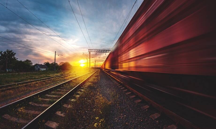 Optymalizacja trasy transportu kolejowego z Chin do Polski dla lepszej wydajności