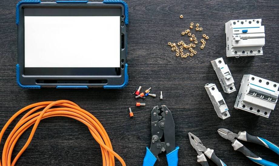 Skuteczność szczypiec do cięcia kabli w pracach instalacyjnych.