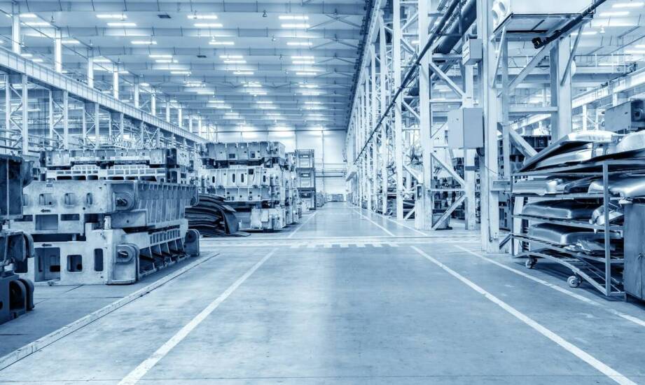 Trwałość odpornych na ścieranie posadzek w środowisku przemysłowym