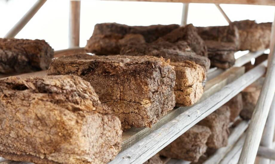 Zalety wyboru lokalnego producenta drzewnego brykietu