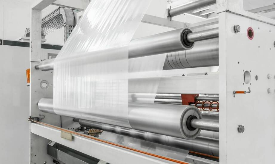 Maszynowa folia stretch a optymalizacja procesów logistycznych w magazynach