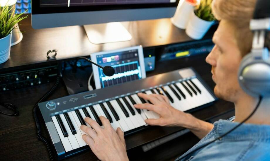 Proces strojenia pianina: Czego spodziewać się podczas wizyty u specjalisty?