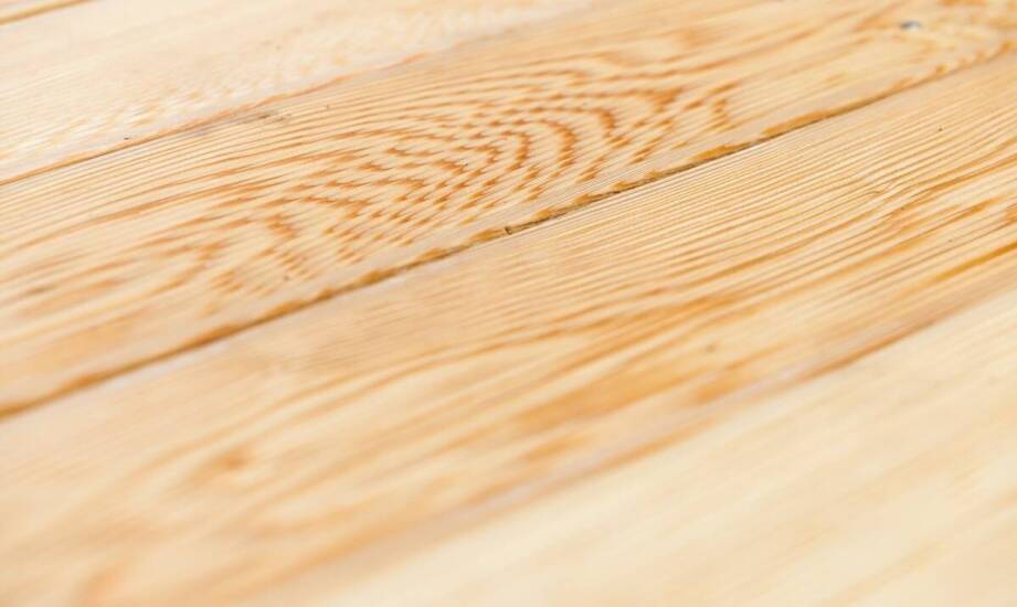 Charakterystyczne cechy wysokiej jakości desek z drewna iglastego