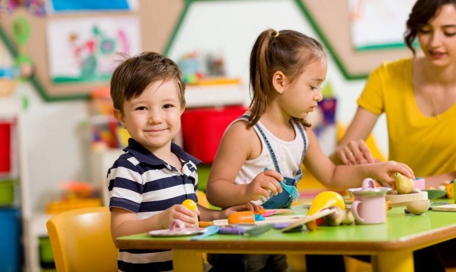 Kreatywne warsztaty dla dzieci: jak muzeum rozwija wyobraźnię najmłodszych