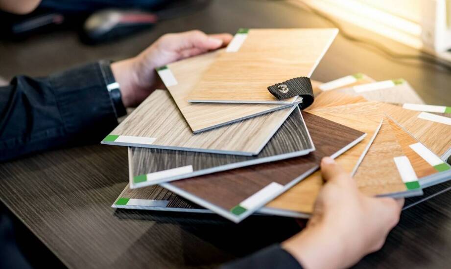 Linie do produkcji paneli podłogowych: jakie innowacje wprowadza technologia SPC?