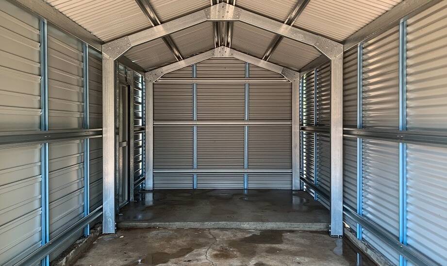 Garaże stalowe nieocieplone: ekonomiczne rozwiązanie dla Twojej posesji