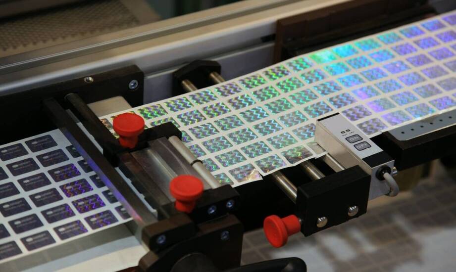 Jakie wyzwania stoją przed producentami etykiet void w dobie cyfryzacji?