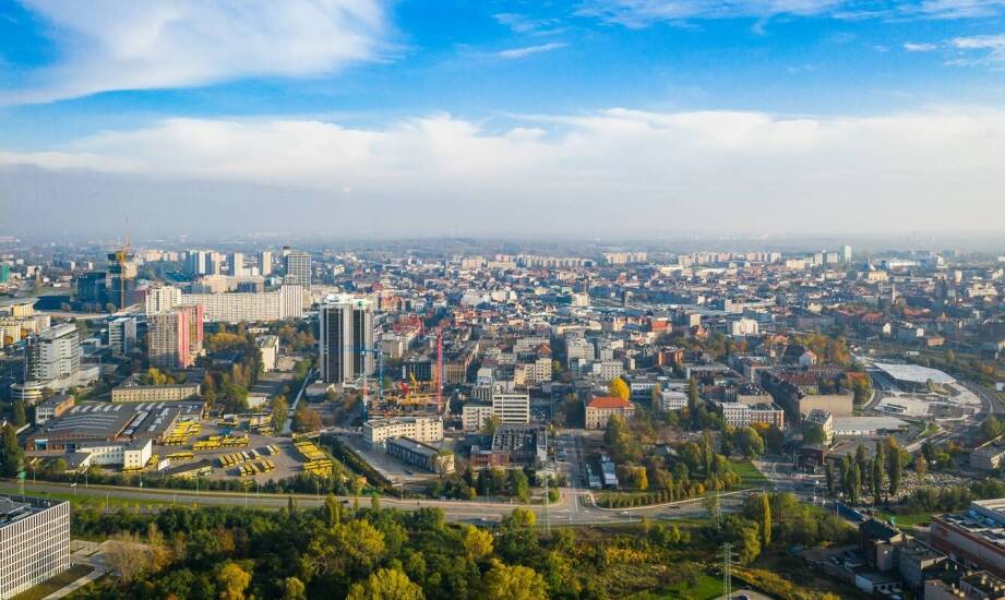 Jak transport odpadów wpływa na efektywność skupu złomu we Wrocławiu?