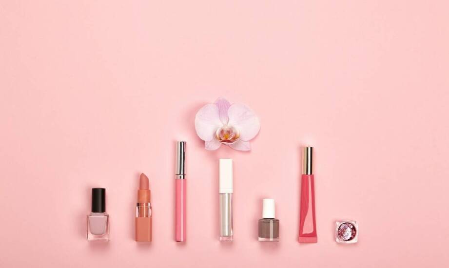 Powiększanie ust a inne estetyczne zabiegi: co warto wiedzieć?