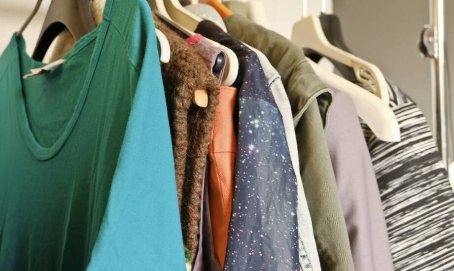 Stylowe zestawy dla dziewczynek z kurtkami – inspiracje na chłodniejsze dni